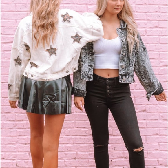 🌸SPRING SALE🌸 🆕✨ POL Black Star Denim Jacket - Picture 1 of 14